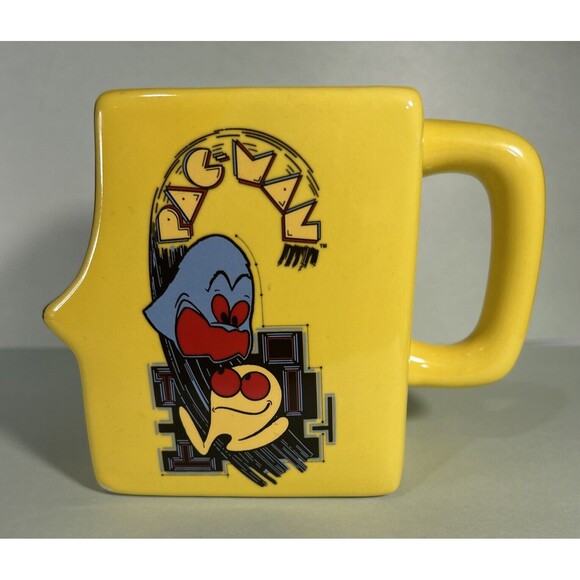 PAC MAN  🎮 Video Arcade Game Shaped YELLOW Ceramic Coffee  Mug 🎮 EUC - Picture 2 of 5